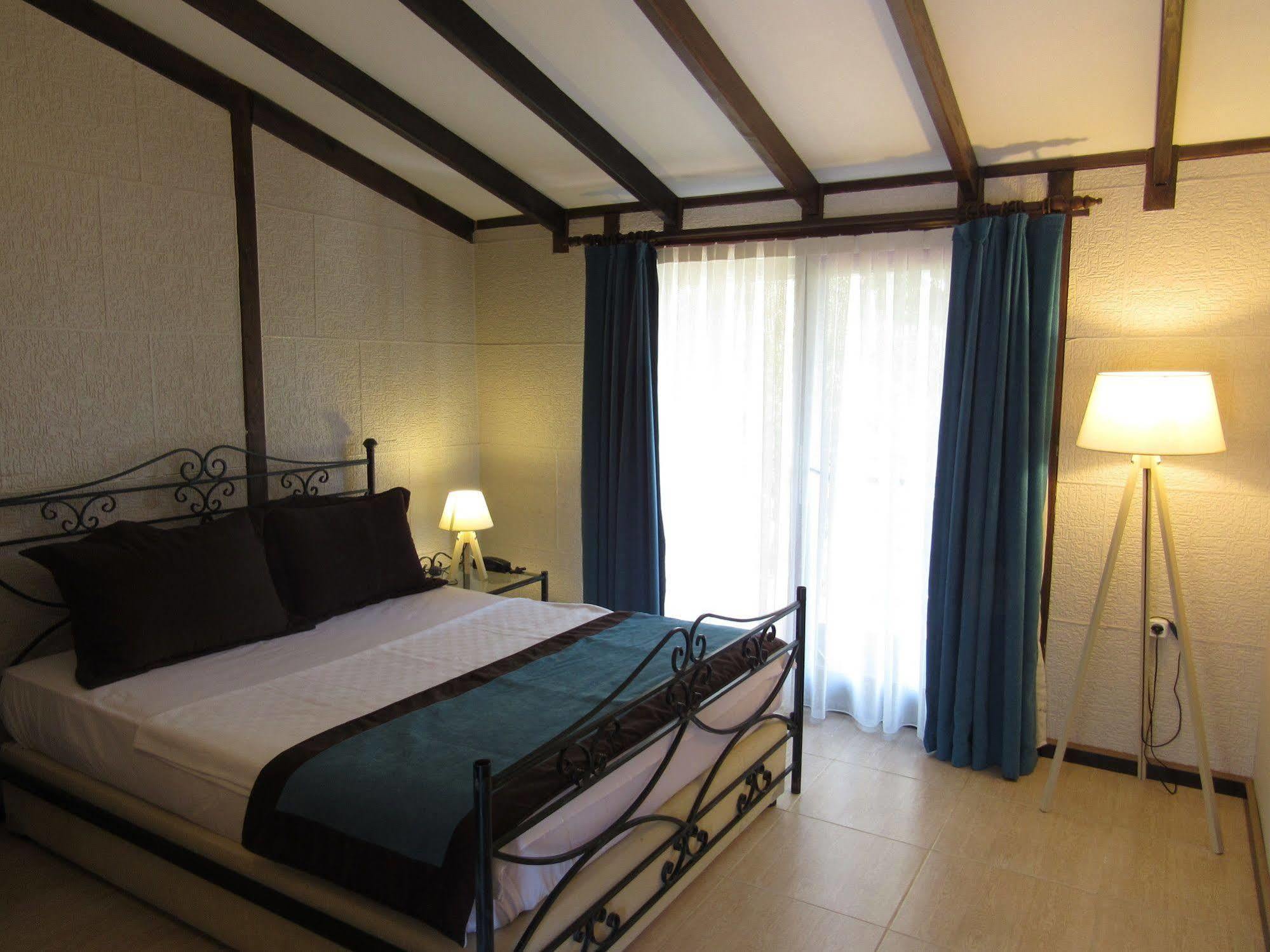 Assos Hunters Hotel (Adults Only) エクステリア 写真